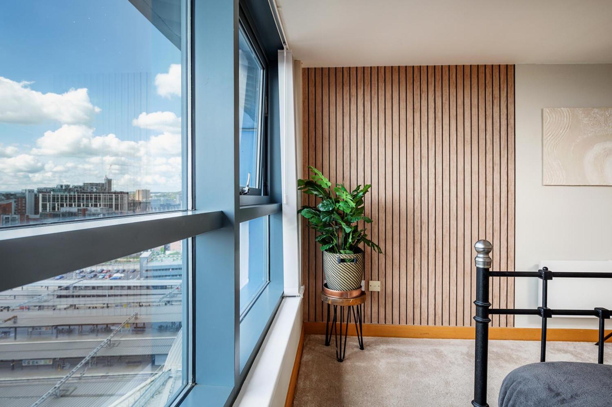 Large Central Penthouse In Leeds Лидс Экстерьер фото