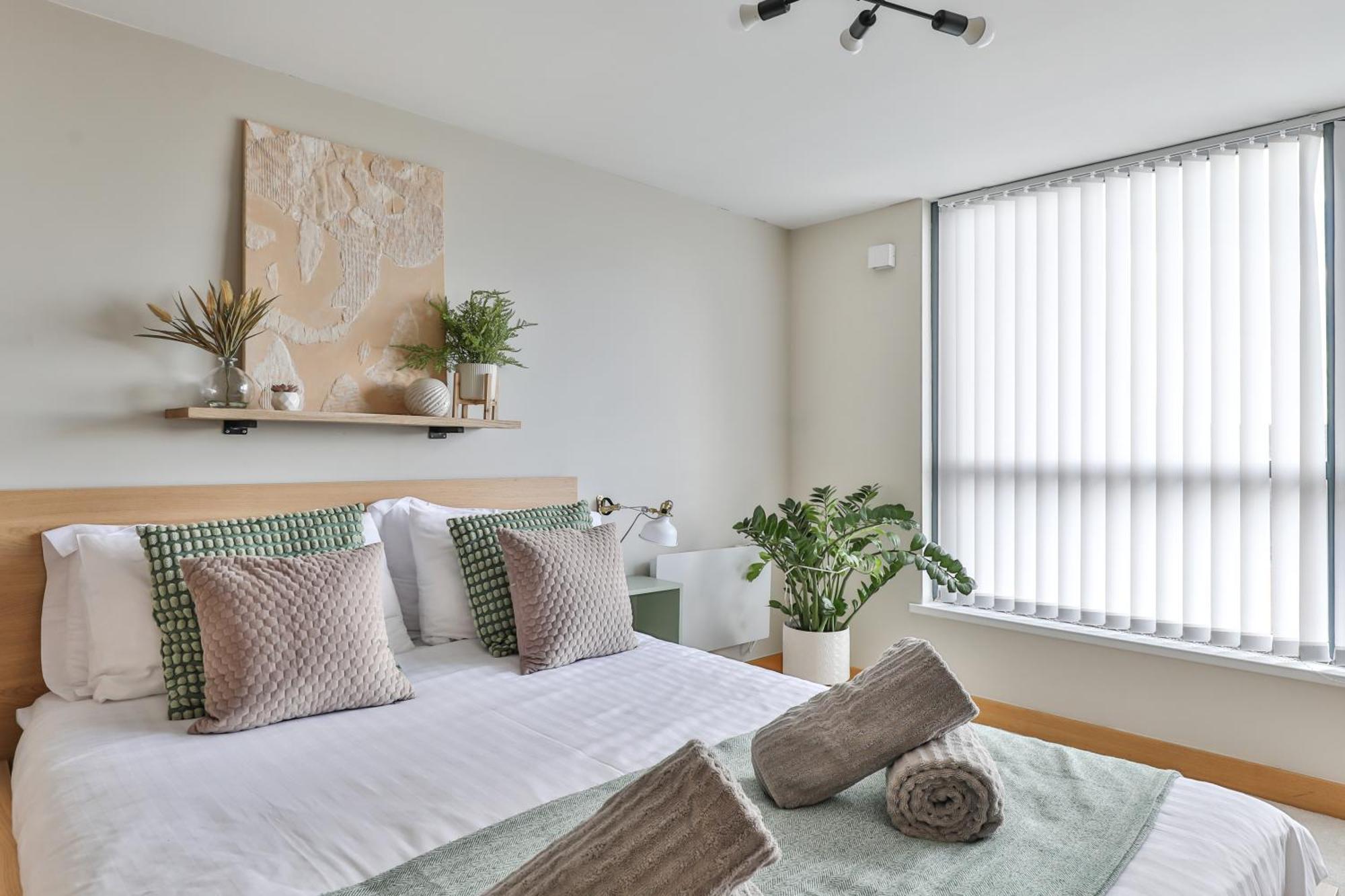 Large Central Penthouse In Leeds Лидс Экстерьер фото